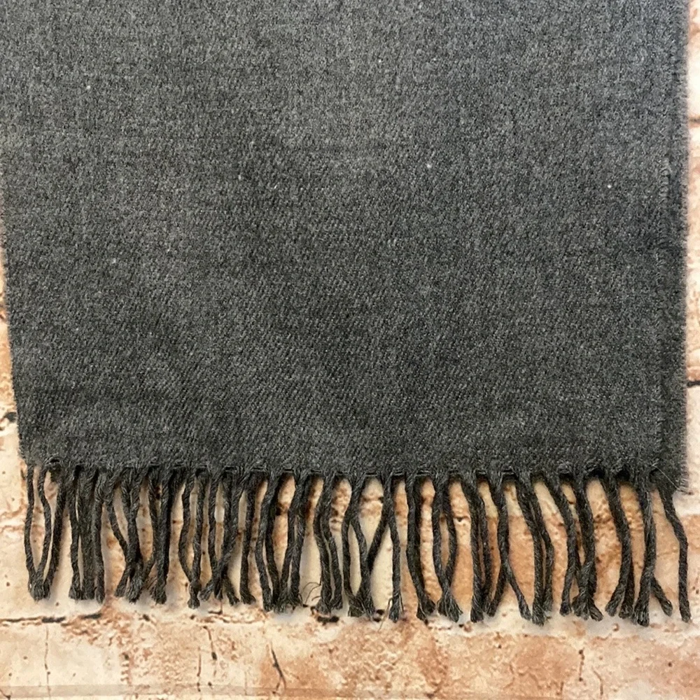 Beautiful Cashmillion Gray scarf
